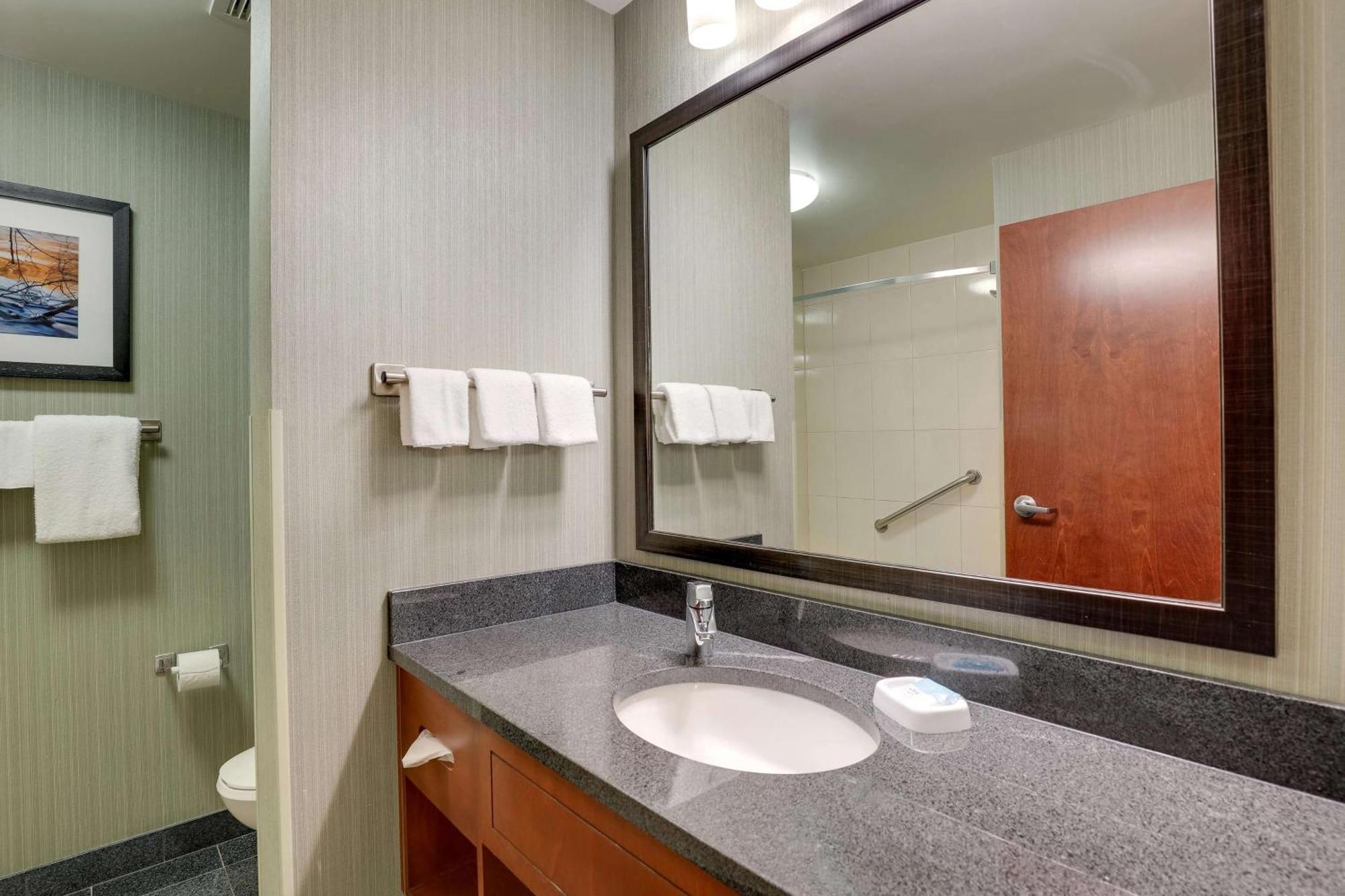 Drury Inn & Suites Grand Rapids Каскейд Экстерьер фото